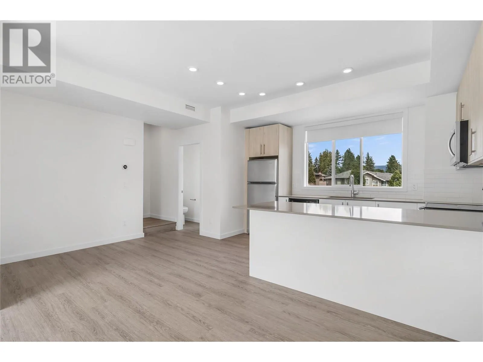 685 BOYNTON Place Unit# 6