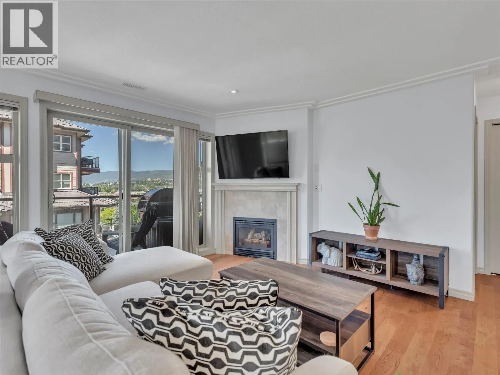 2125 ATKINSON Street Unit# 904