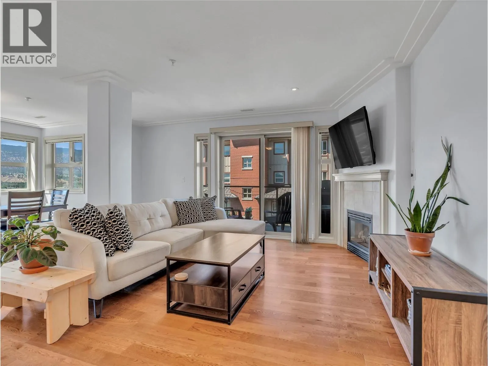 2125 ATKINSON Street Unit# 904