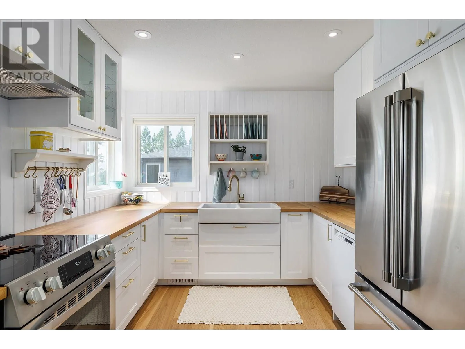 4607 Ponderosa Drive