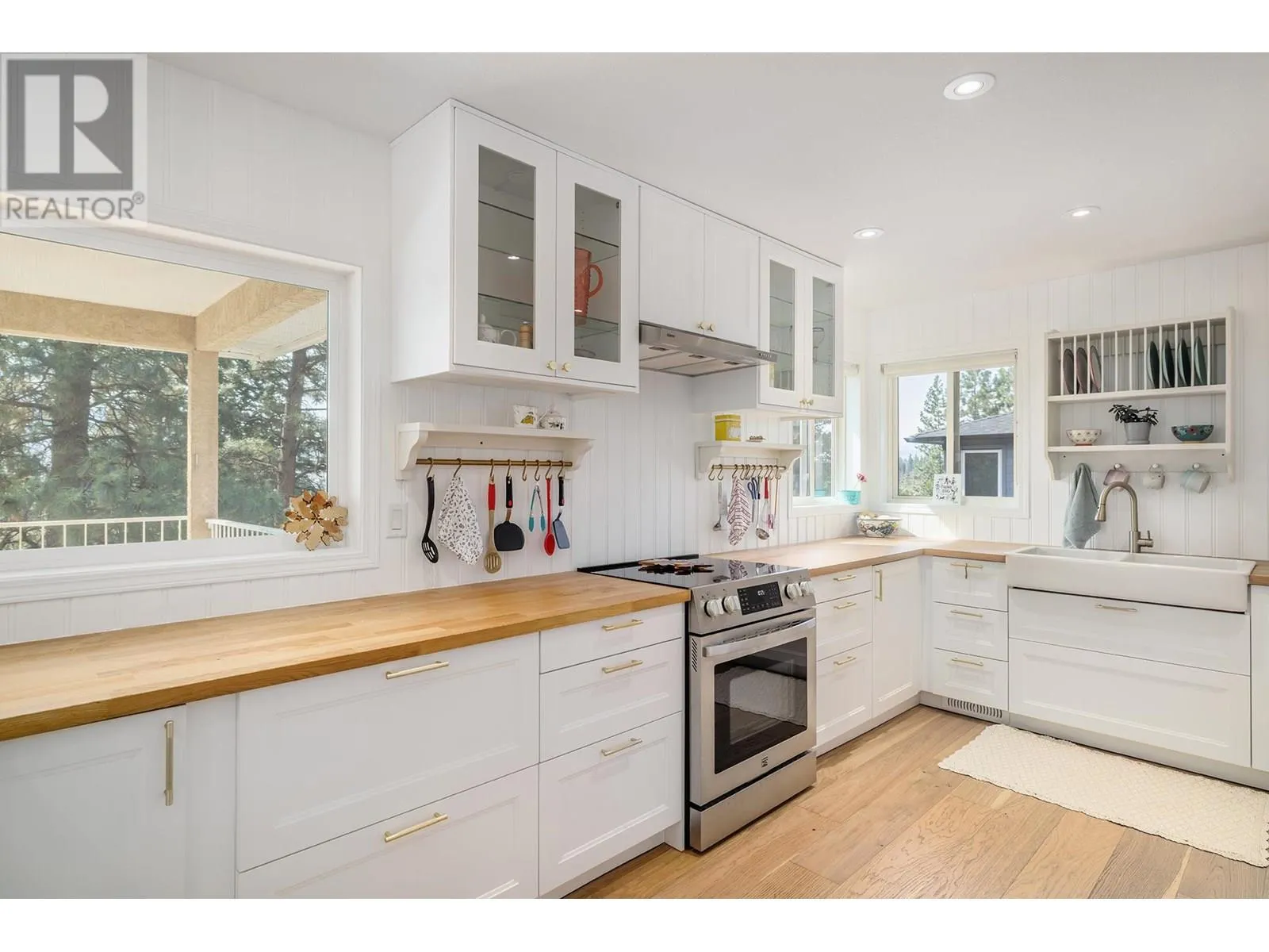 4607 Ponderosa Drive