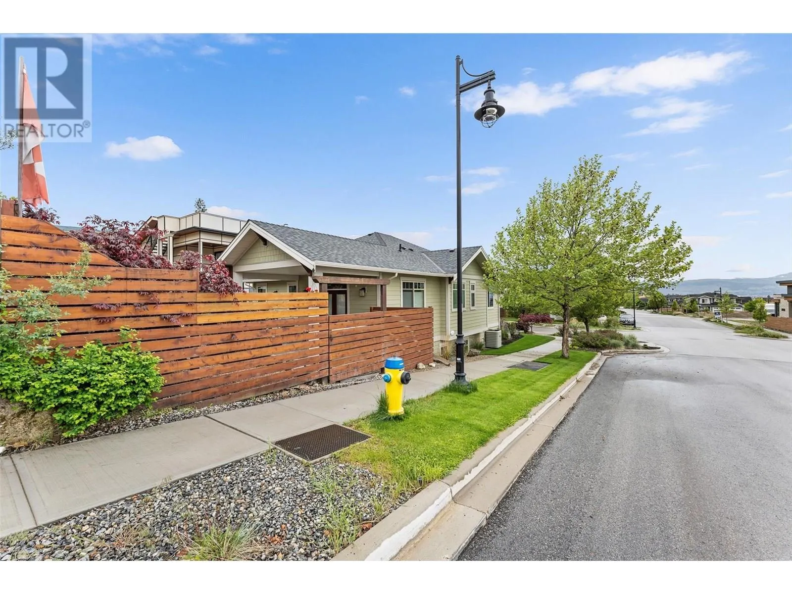 5090 Twinflower Crescent