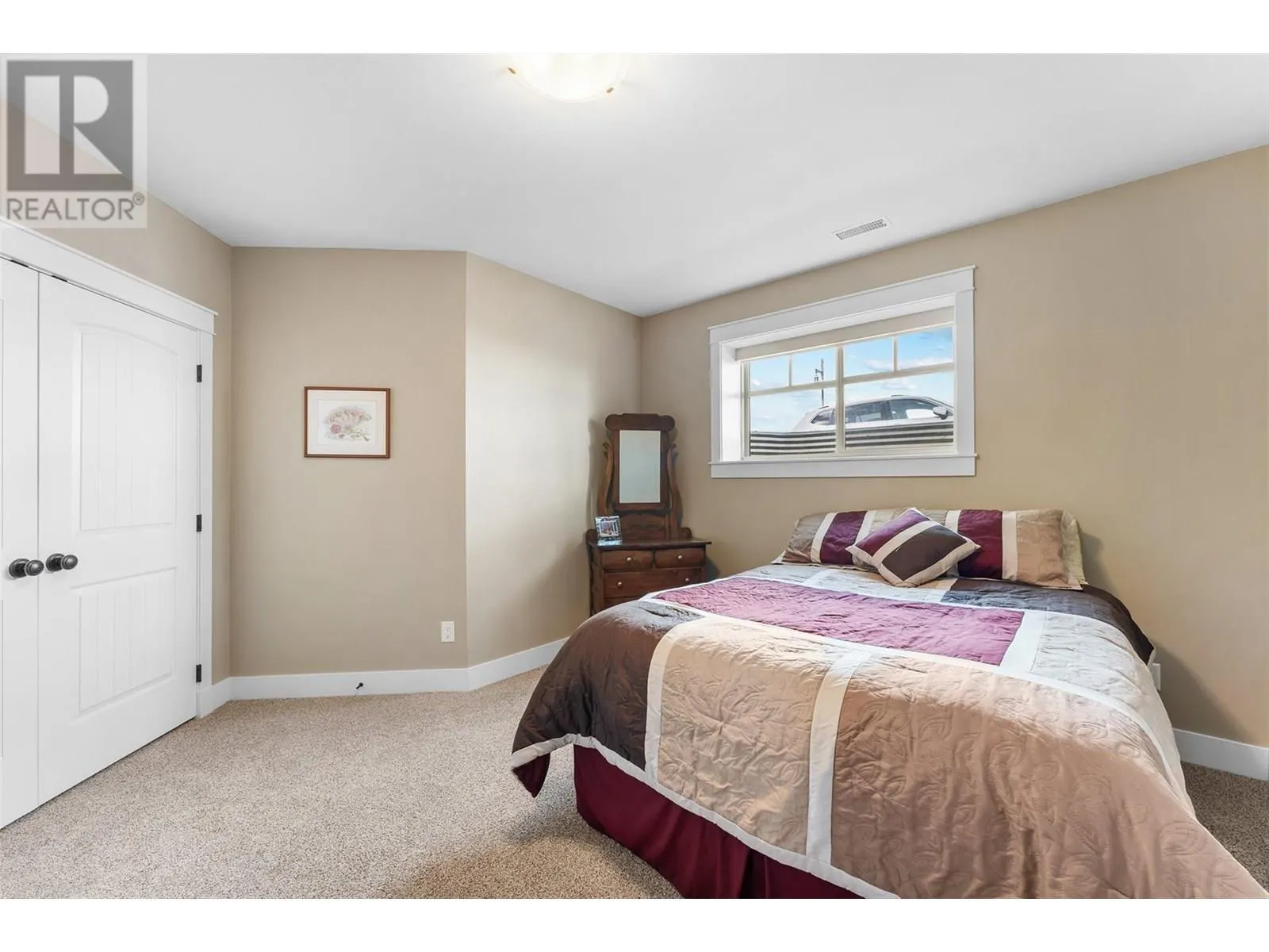 5090 Twinflower Crescent
