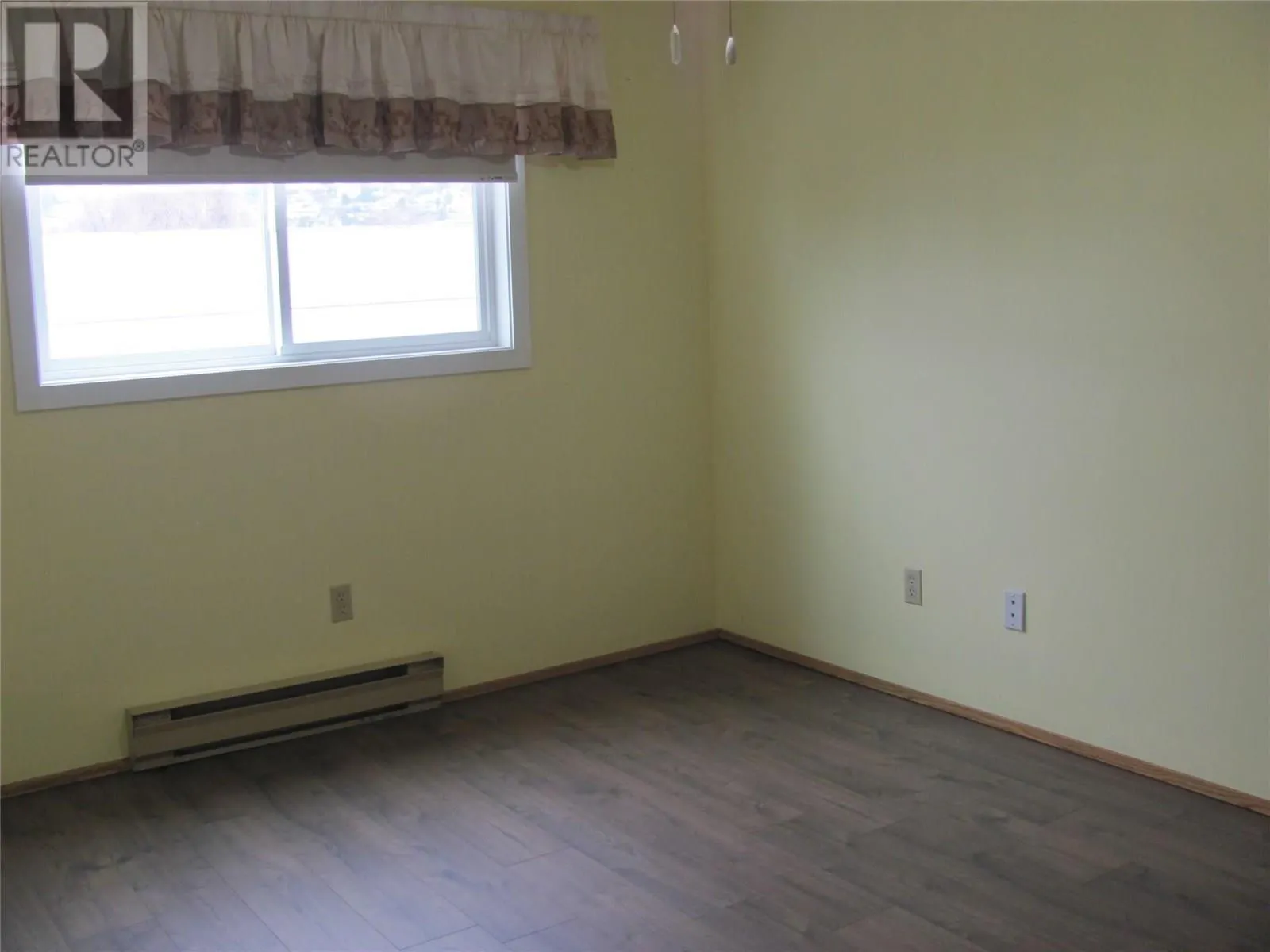 3704 27 Avenue Unit# 220