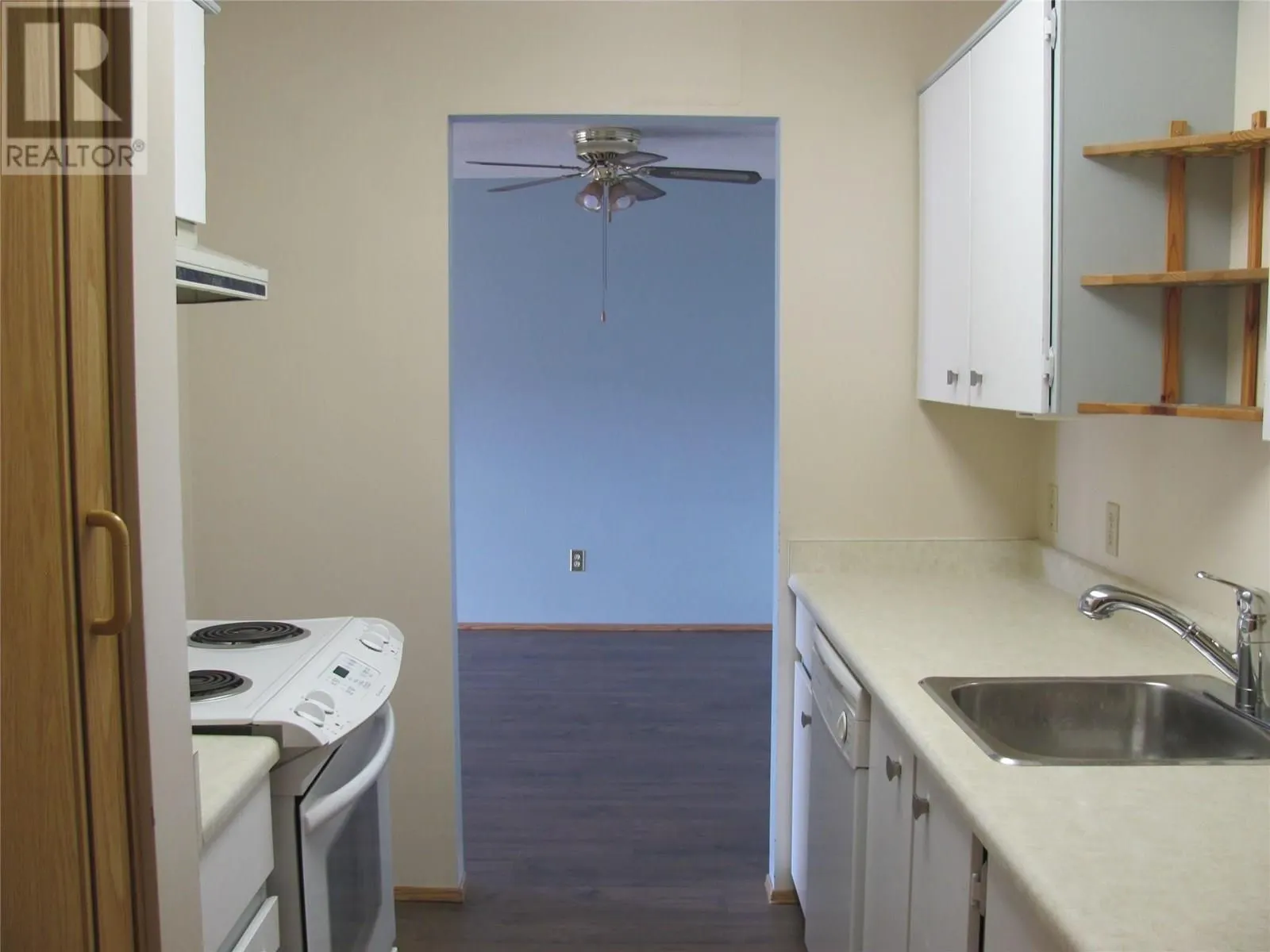 3704 27 Avenue Unit# 220