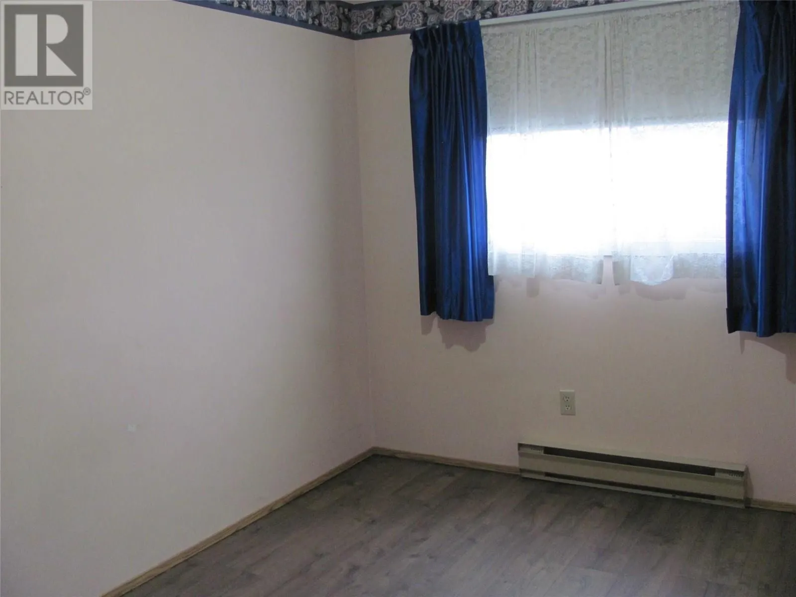3704 27 Avenue Unit# 220