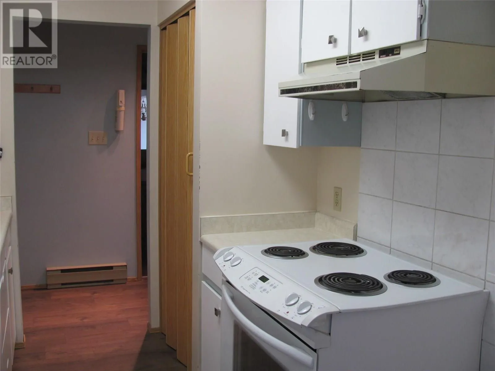 3704 27 Avenue Unit# 220