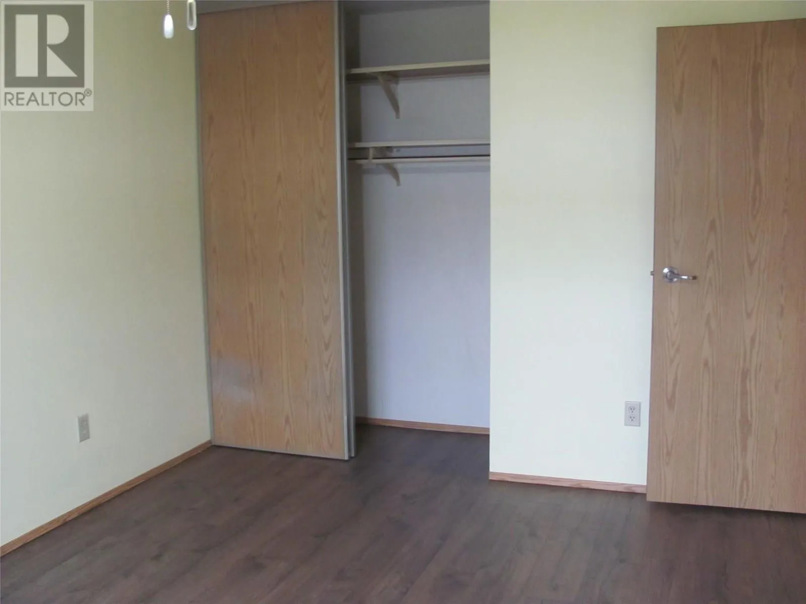 3704 27 Avenue Unit# 220