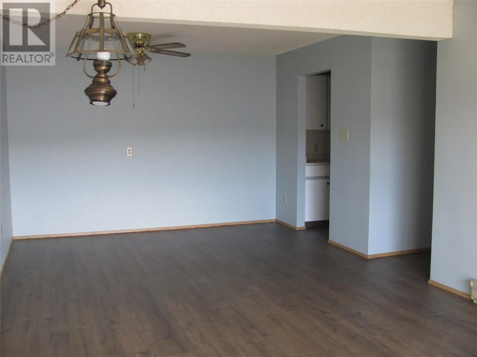 3704 27 Avenue Unit# 220