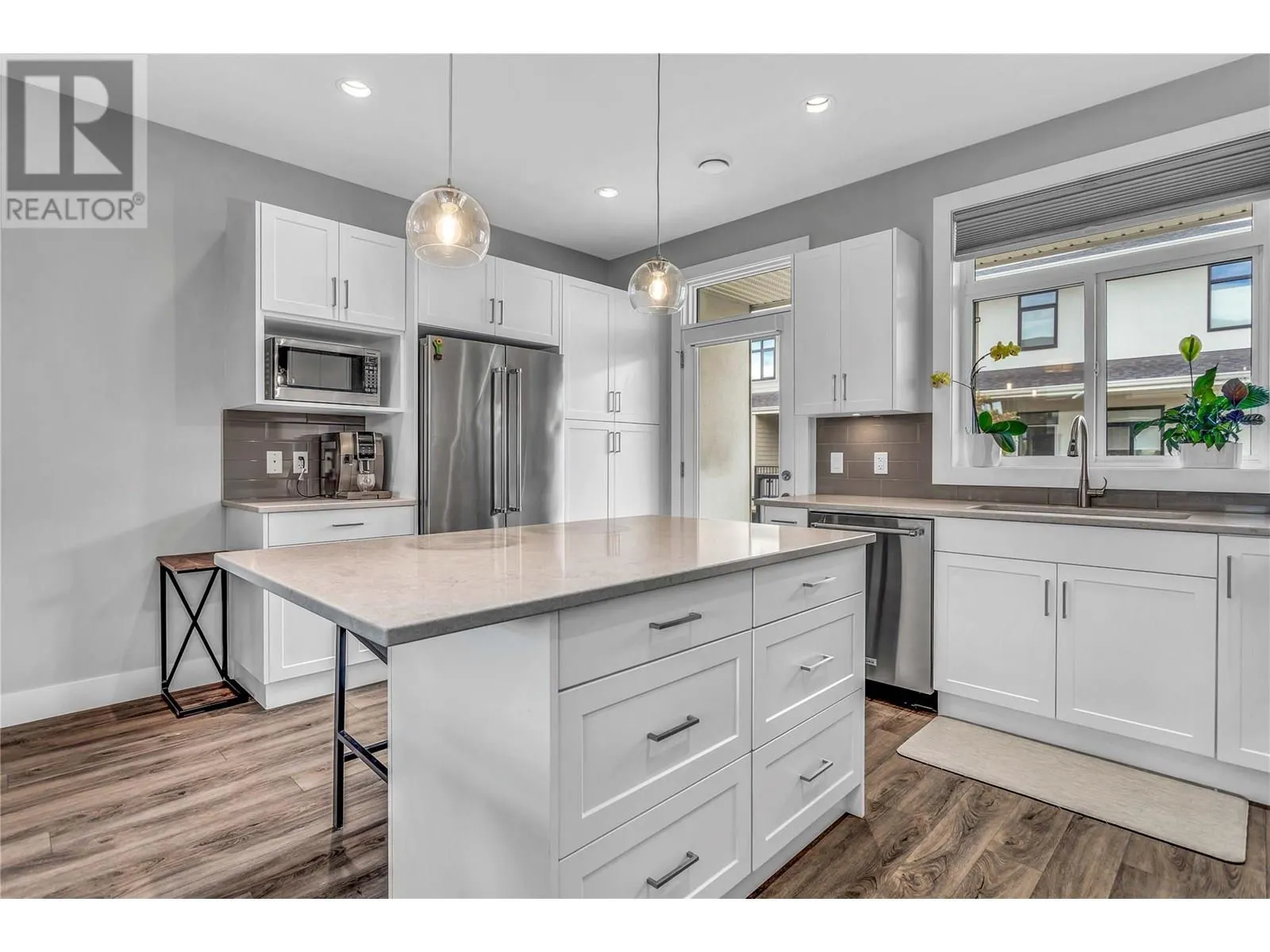 1102 Cameron Avenue Unit# 9