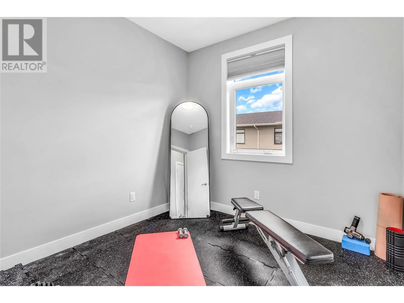 1102 Cameron Avenue Unit# 9