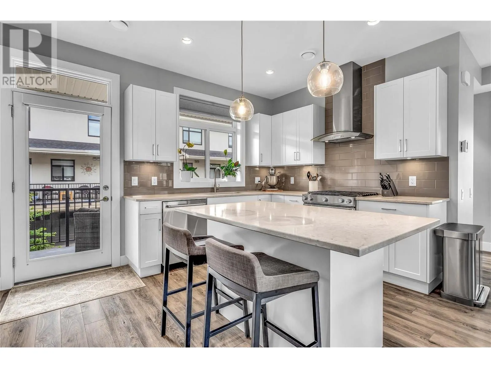 1102 Cameron Avenue Unit# 9