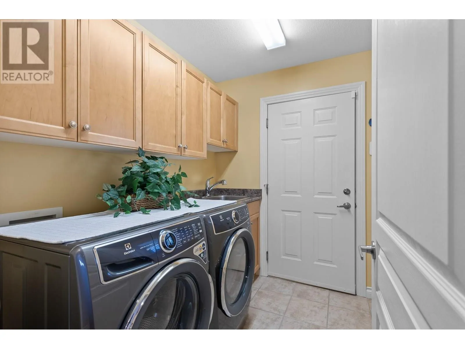 2455 Quail Ridge Boulevard Unit# 229