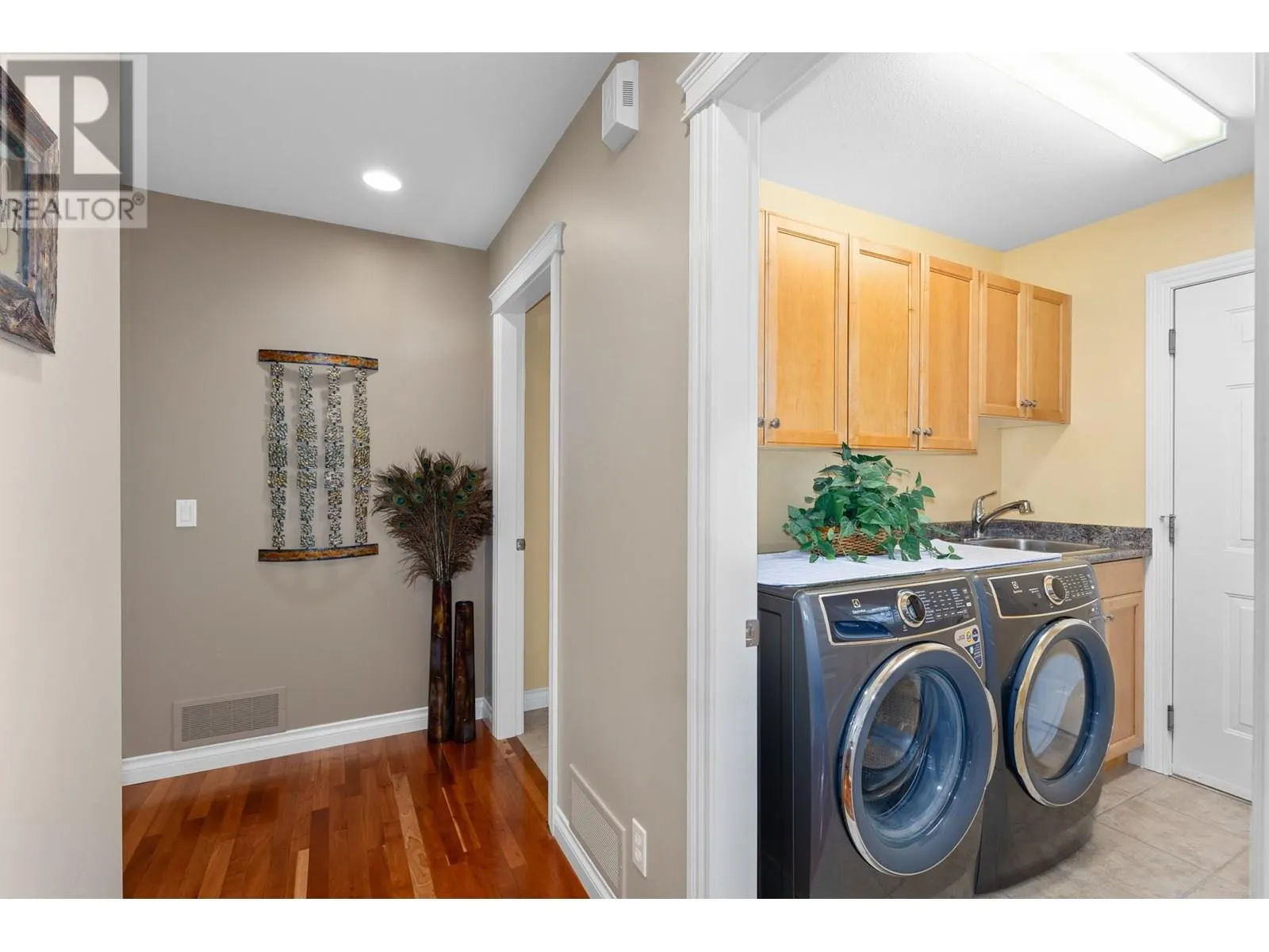 2455 Quail Ridge Boulevard Unit# 229