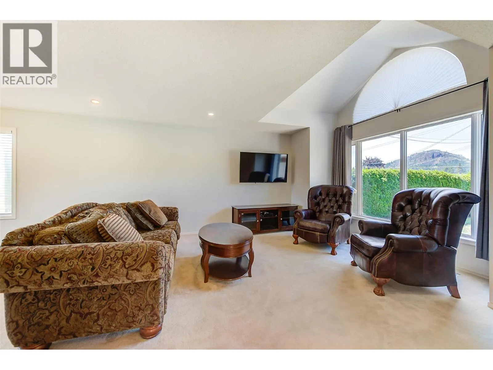 2529 Thacker Drive