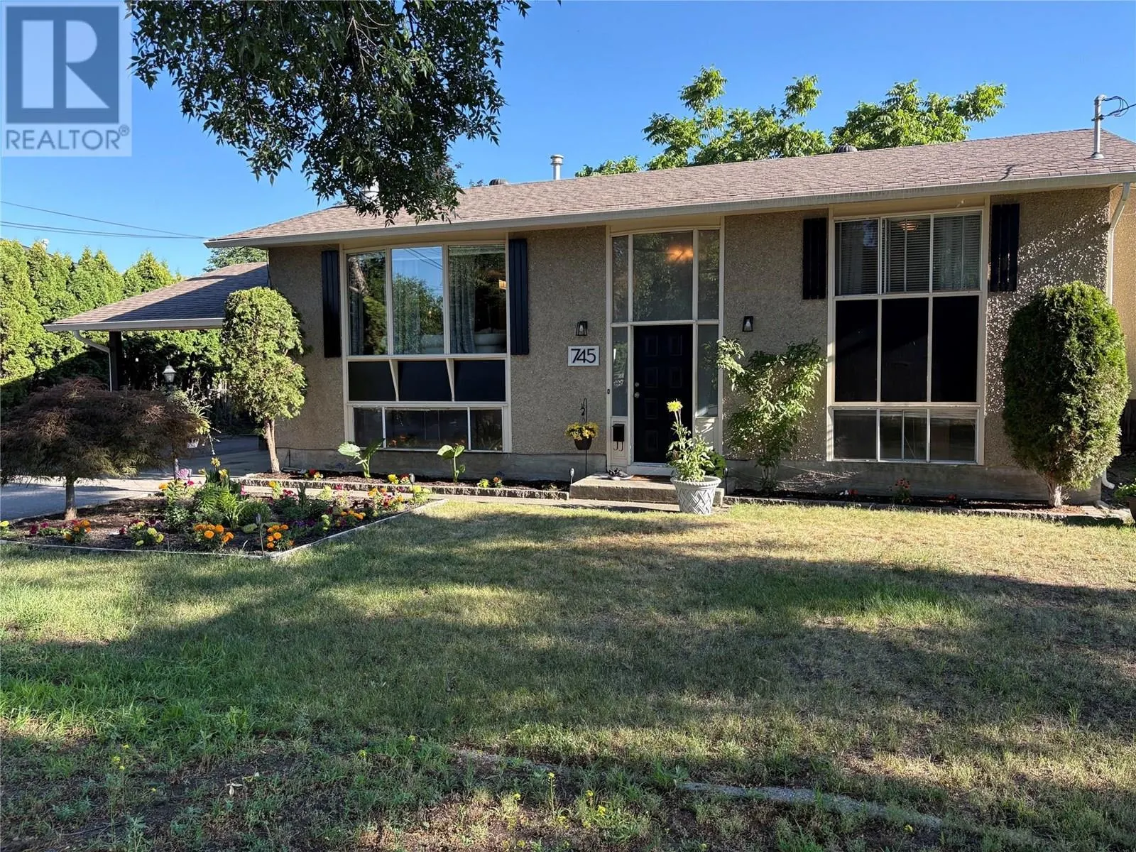 745 Dundee Road