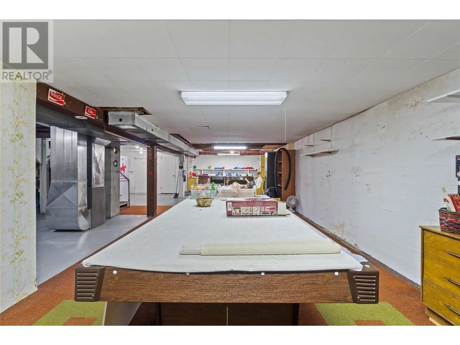 1115 Victoria Road W