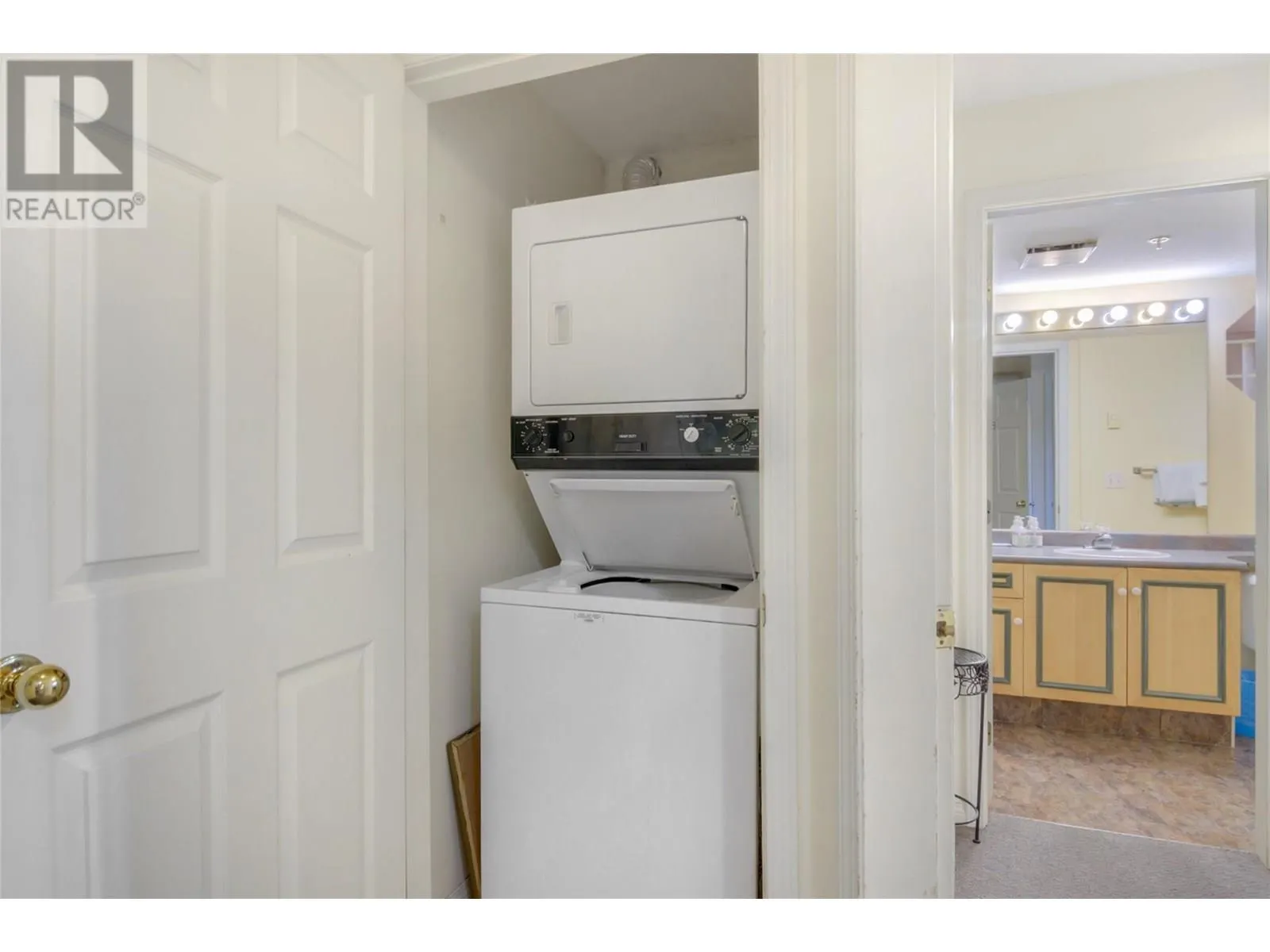 3185 Via Centrale Drive Unit# 201