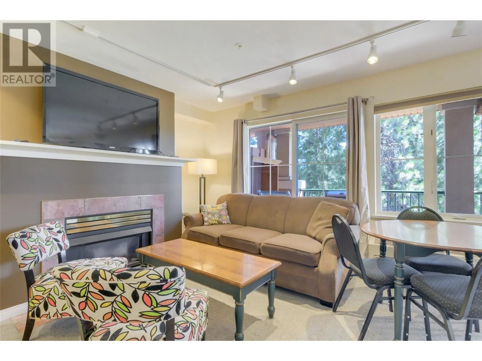 3185 Via Centrale Drive Unit# 201