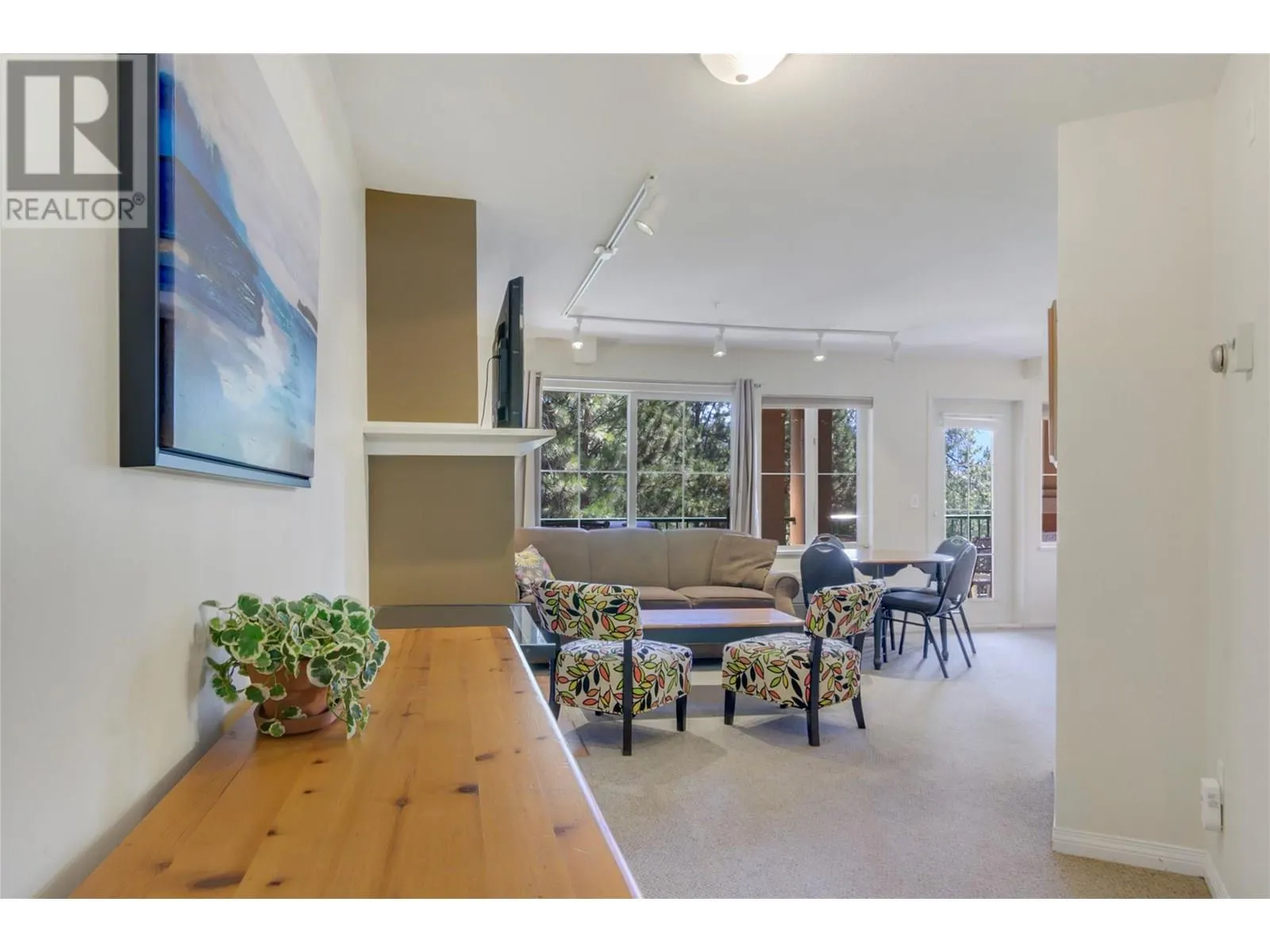 3185 Via Centrale Drive Unit# 201