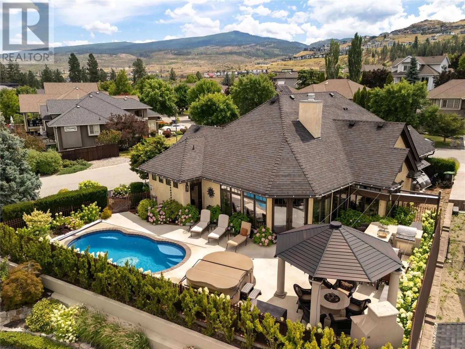 4768 CARMEL Crescent