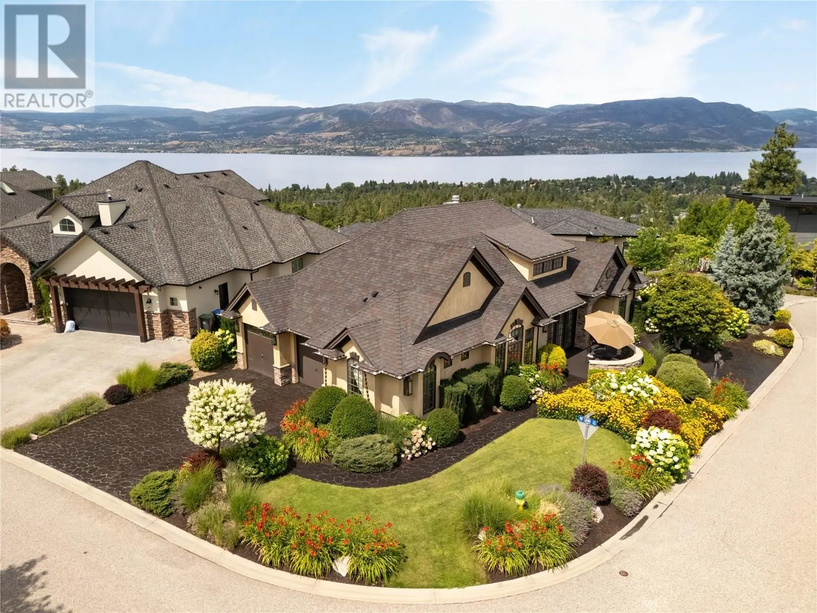4768 CARMEL Crescent