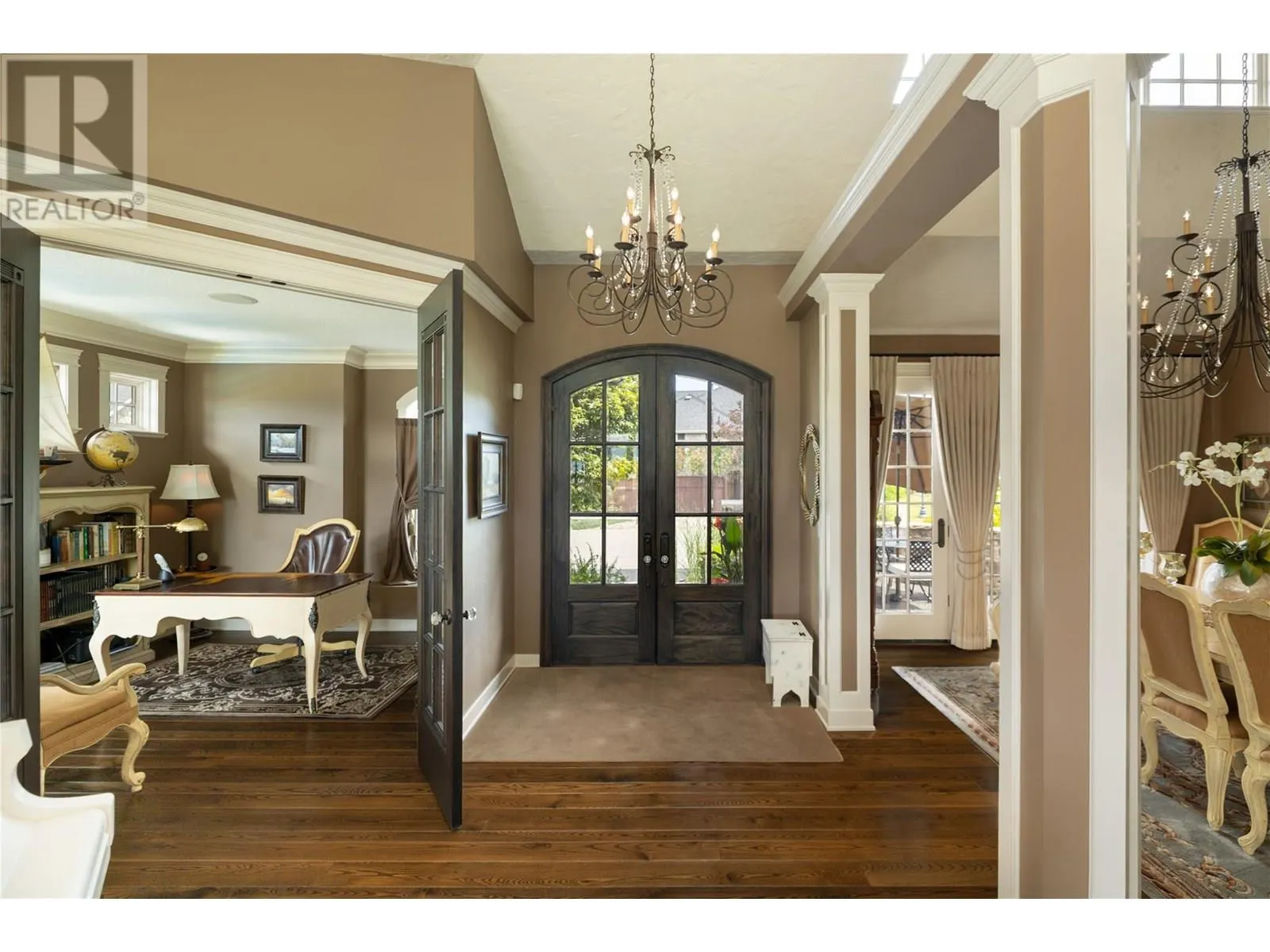 4768 CARMEL Crescent
