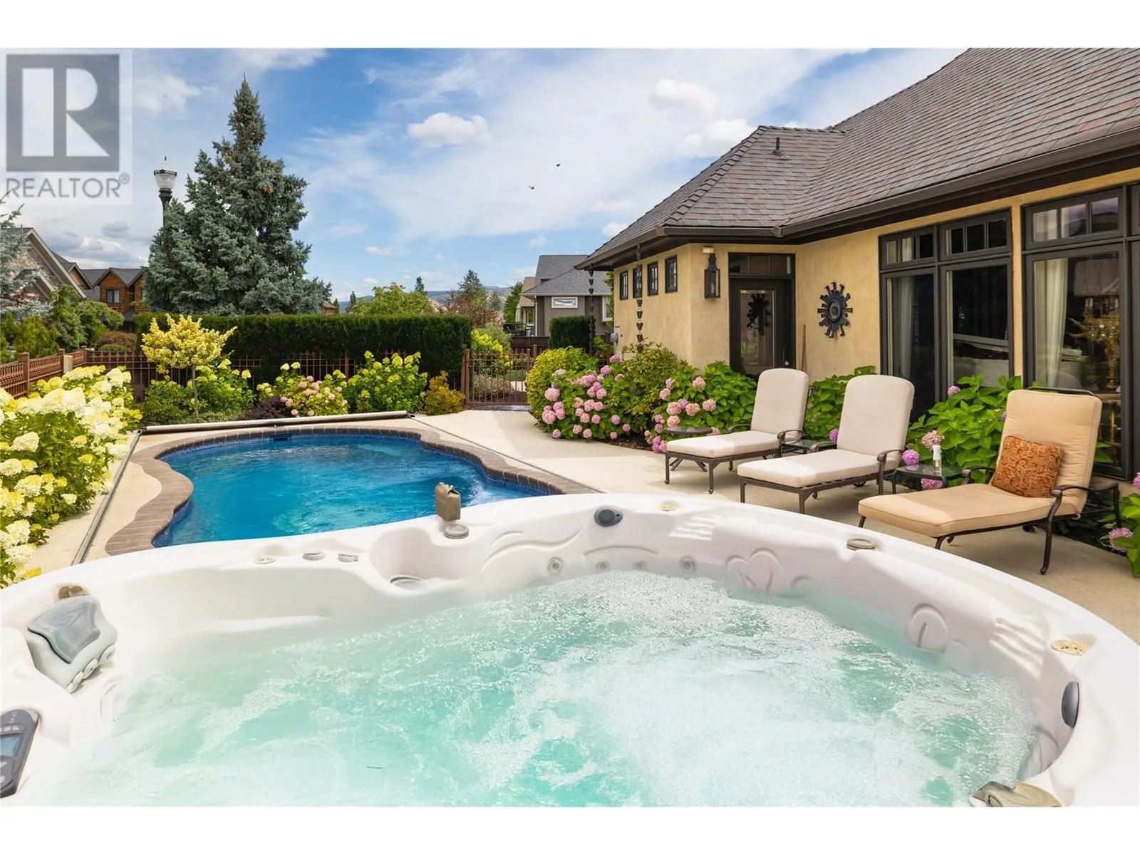 4768 CARMEL Crescent