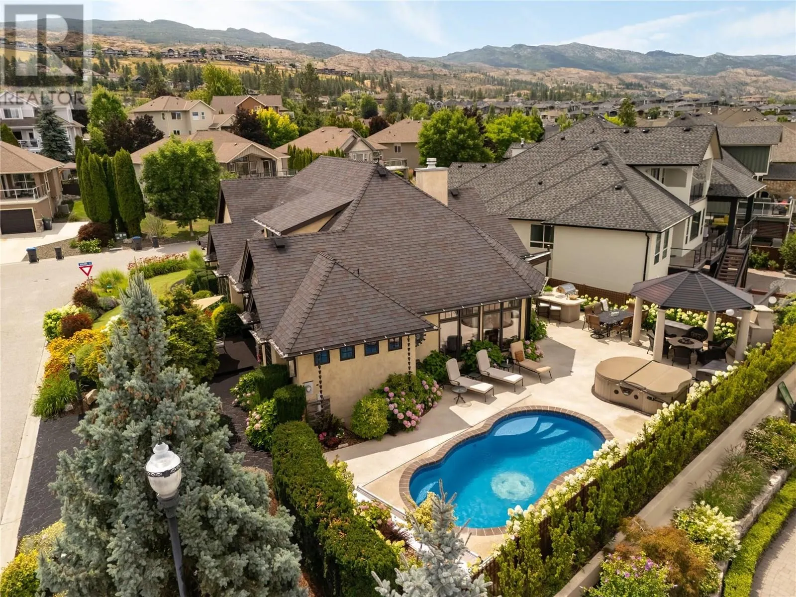 4768 CARMEL Crescent