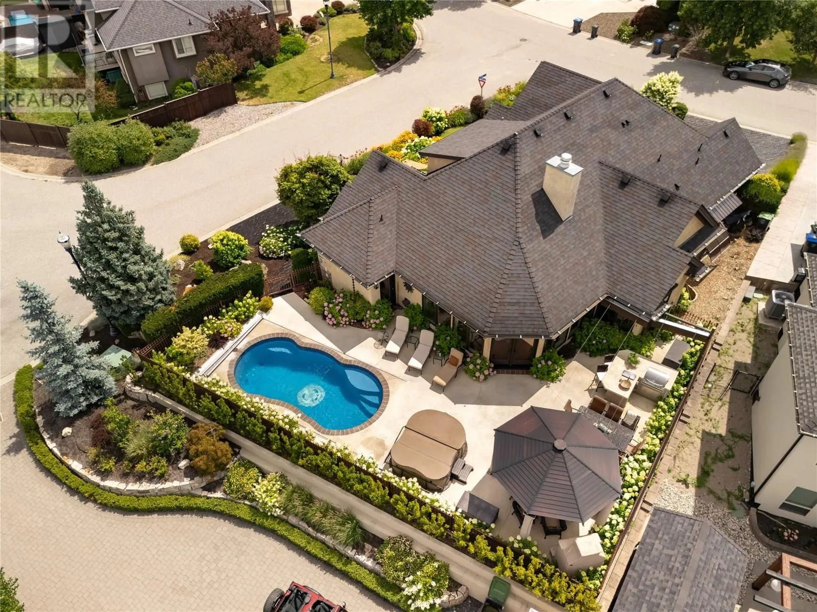 4768 CARMEL Crescent