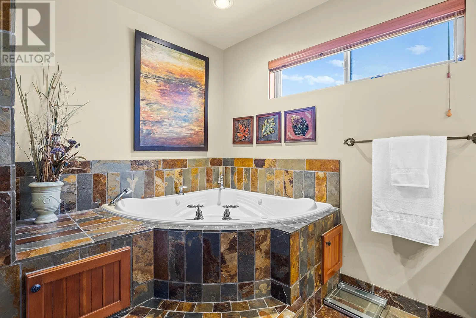 1682 Larkridge Court