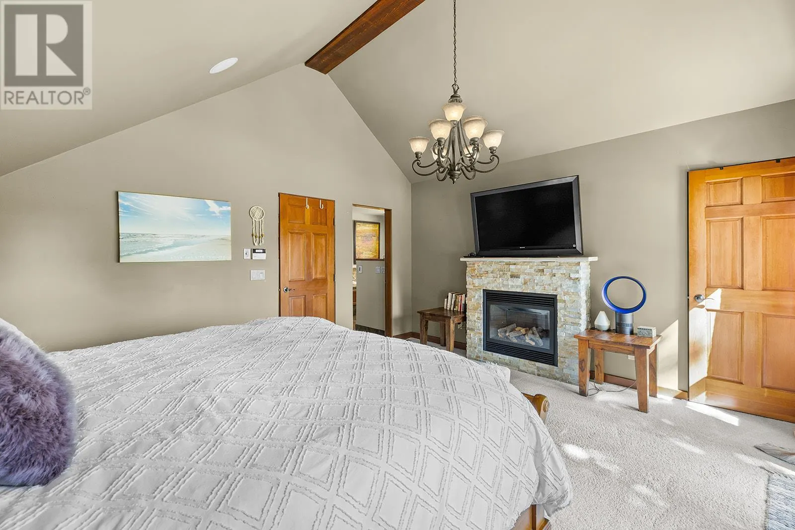 1682 Larkridge Court
