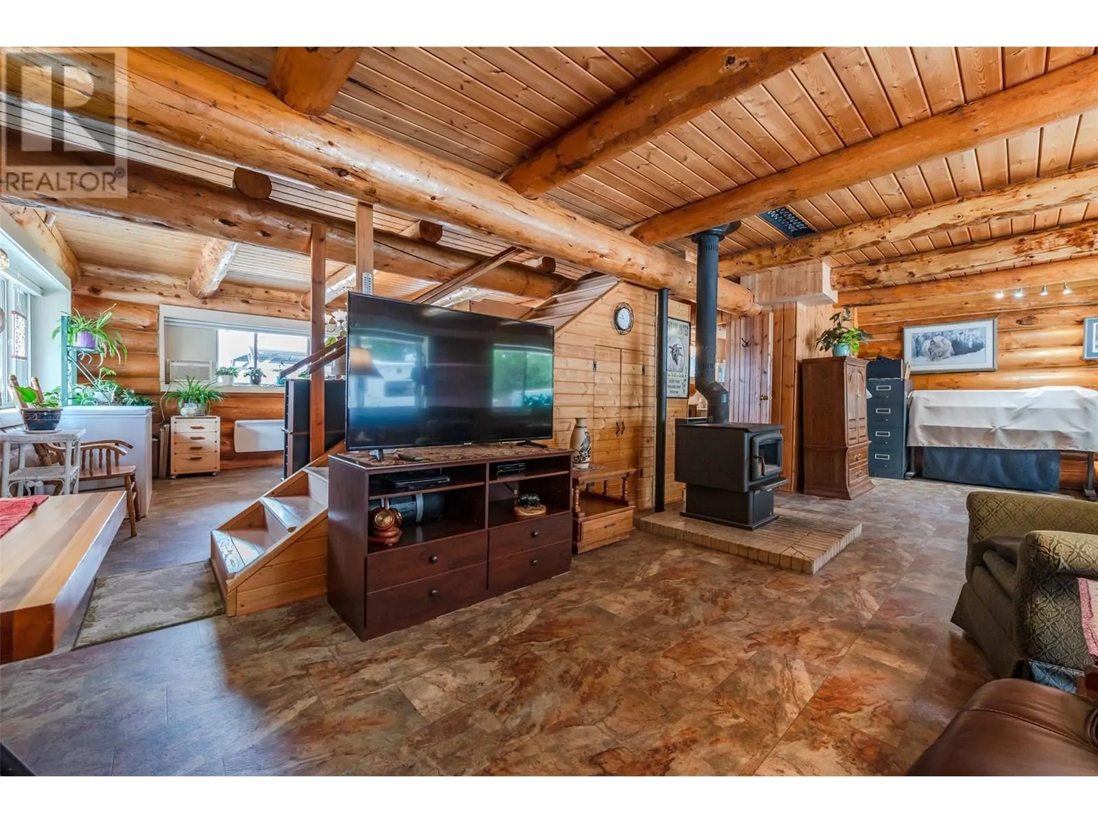 1230 Sykes Crescent