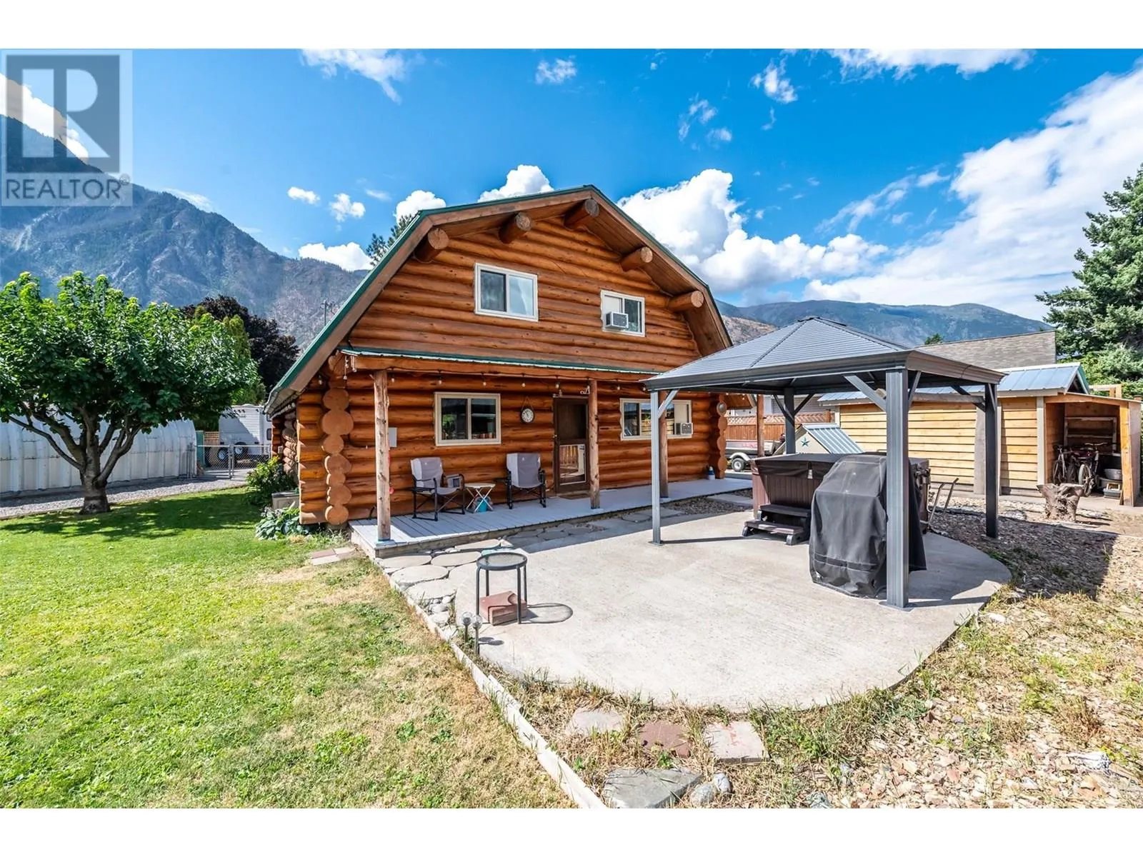 1230 Sykes Crescent