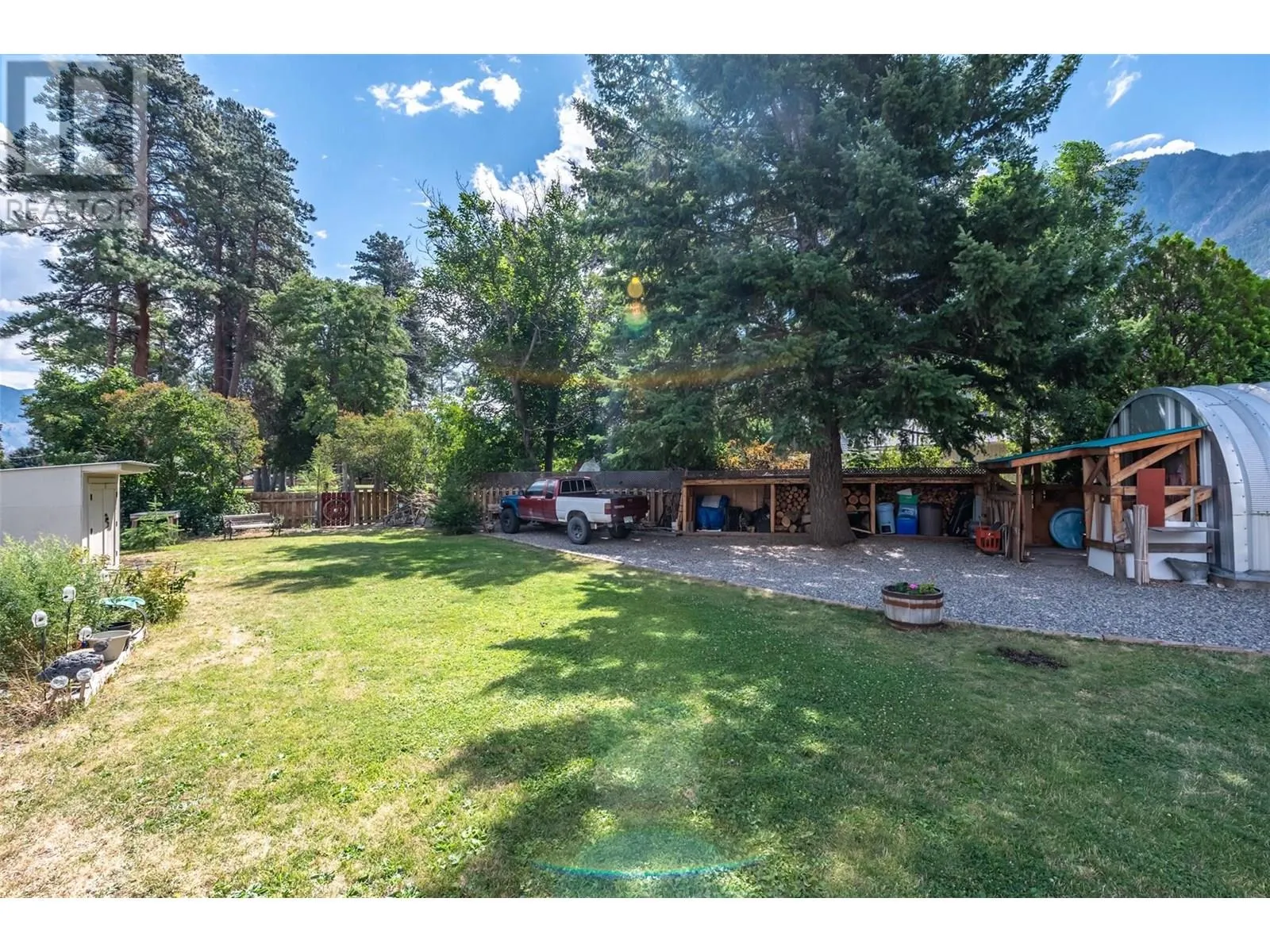 1230 Sykes Crescent