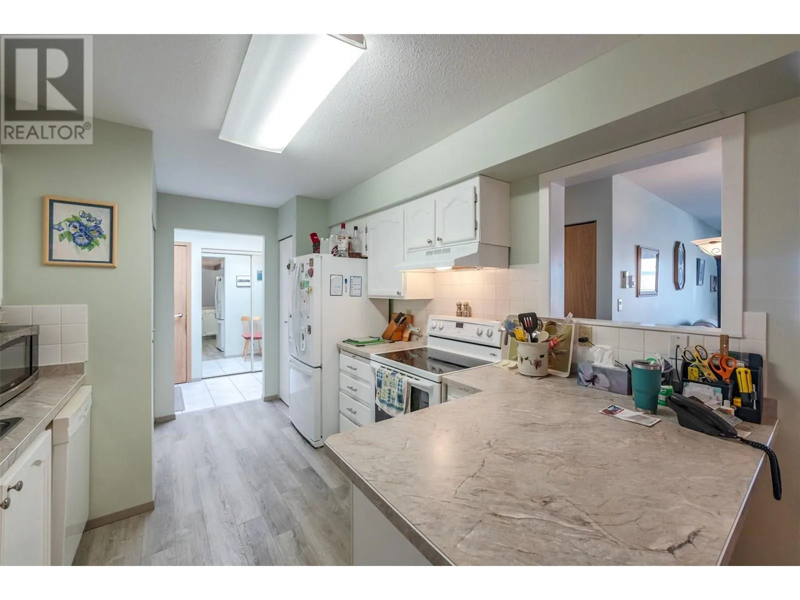 195 Warren Avenue W Unit# 406
