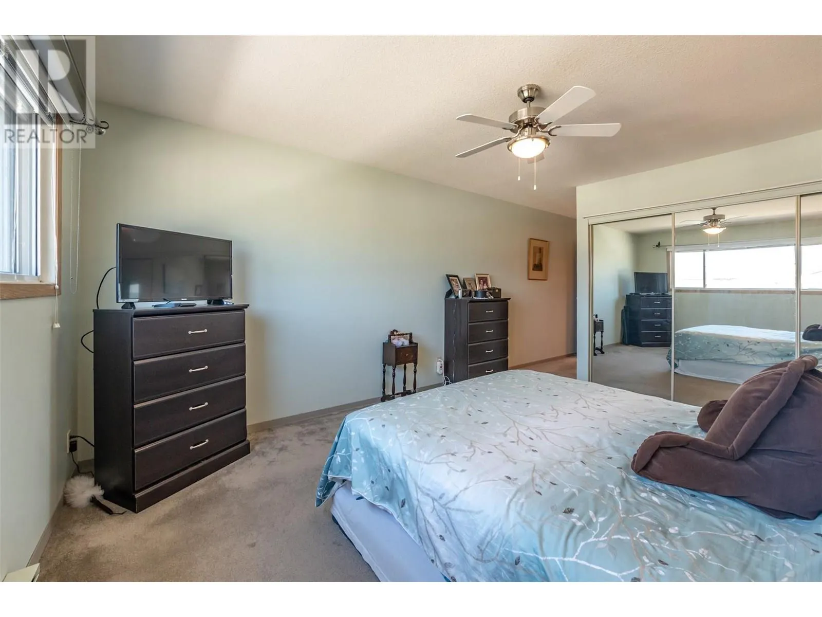 195 Warren Avenue W Unit# 406