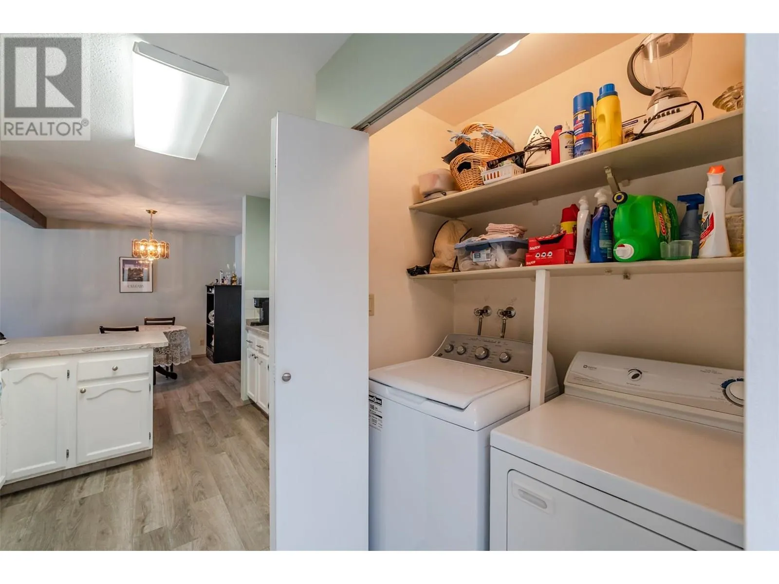195 Warren Avenue W Unit# 406