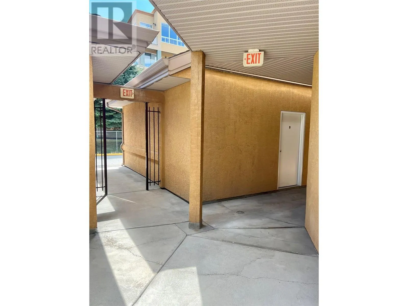 3570 Woodsdale Road Unit# 303