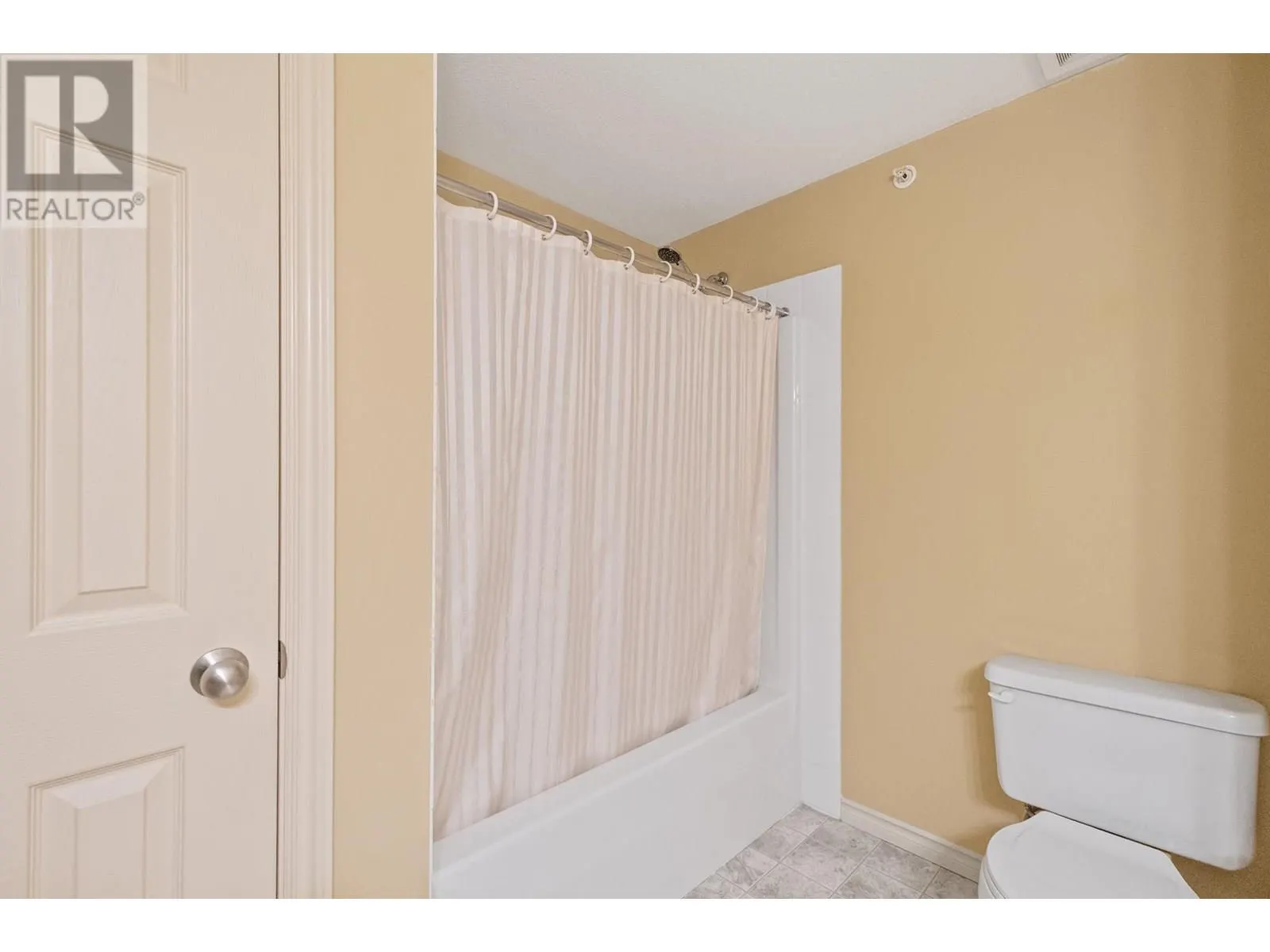 3570 Woodsdale Road Unit# 303