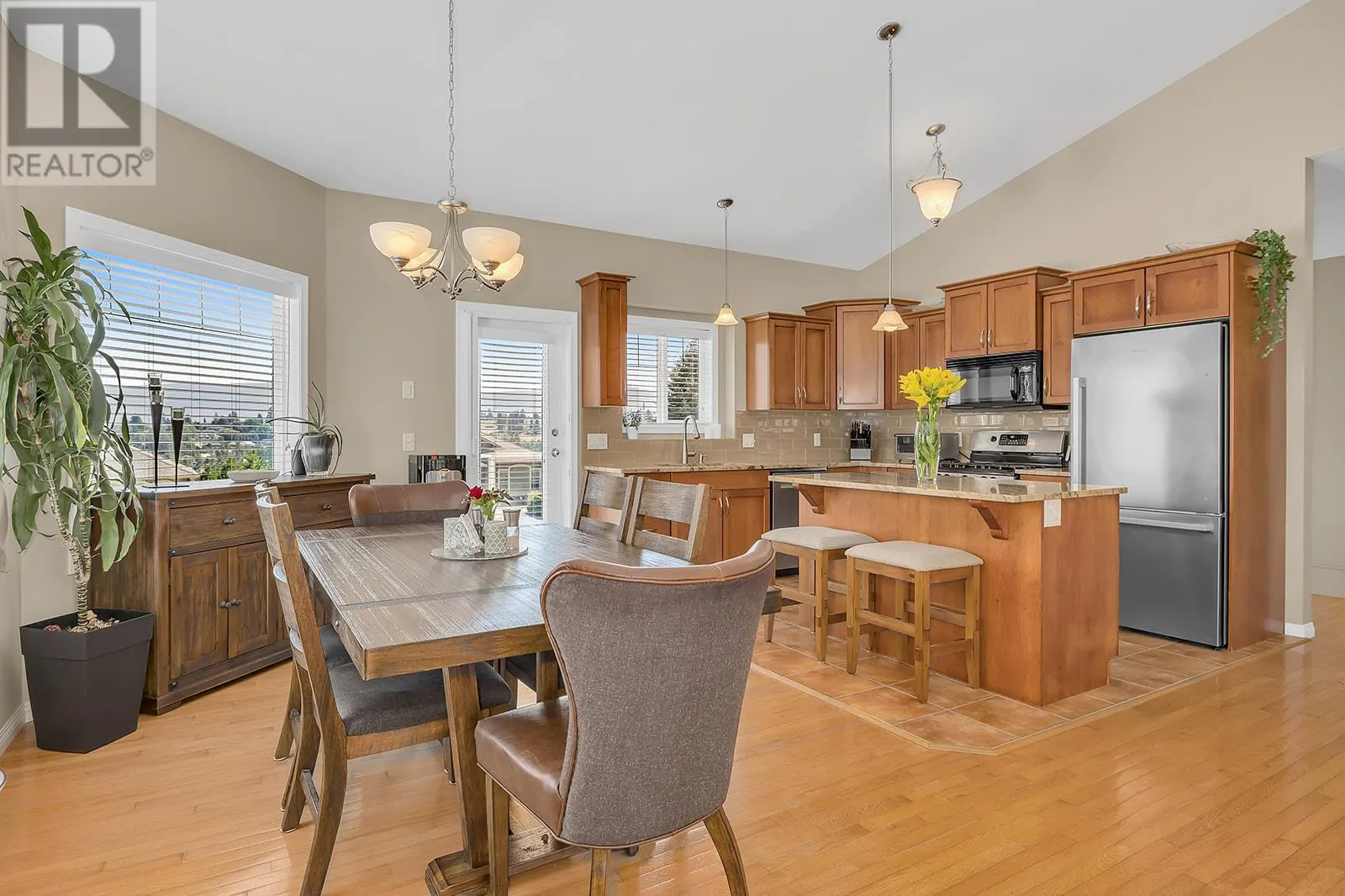 2040 Spyglass Way