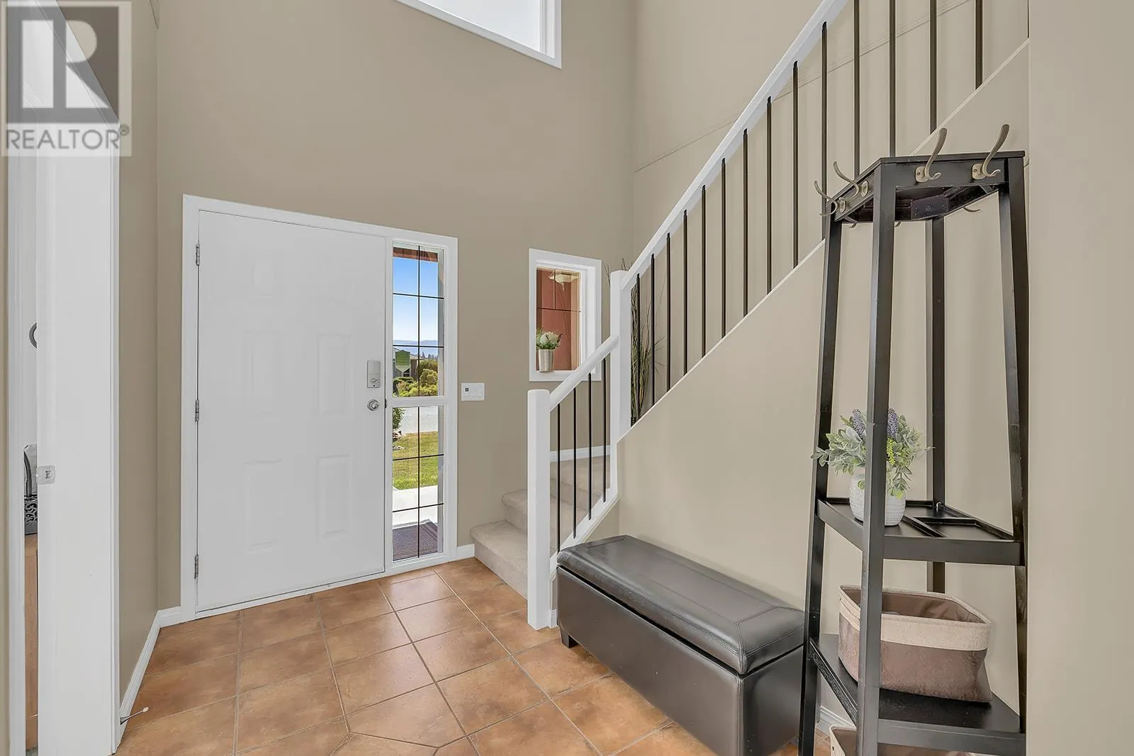 2040 Spyglass Way