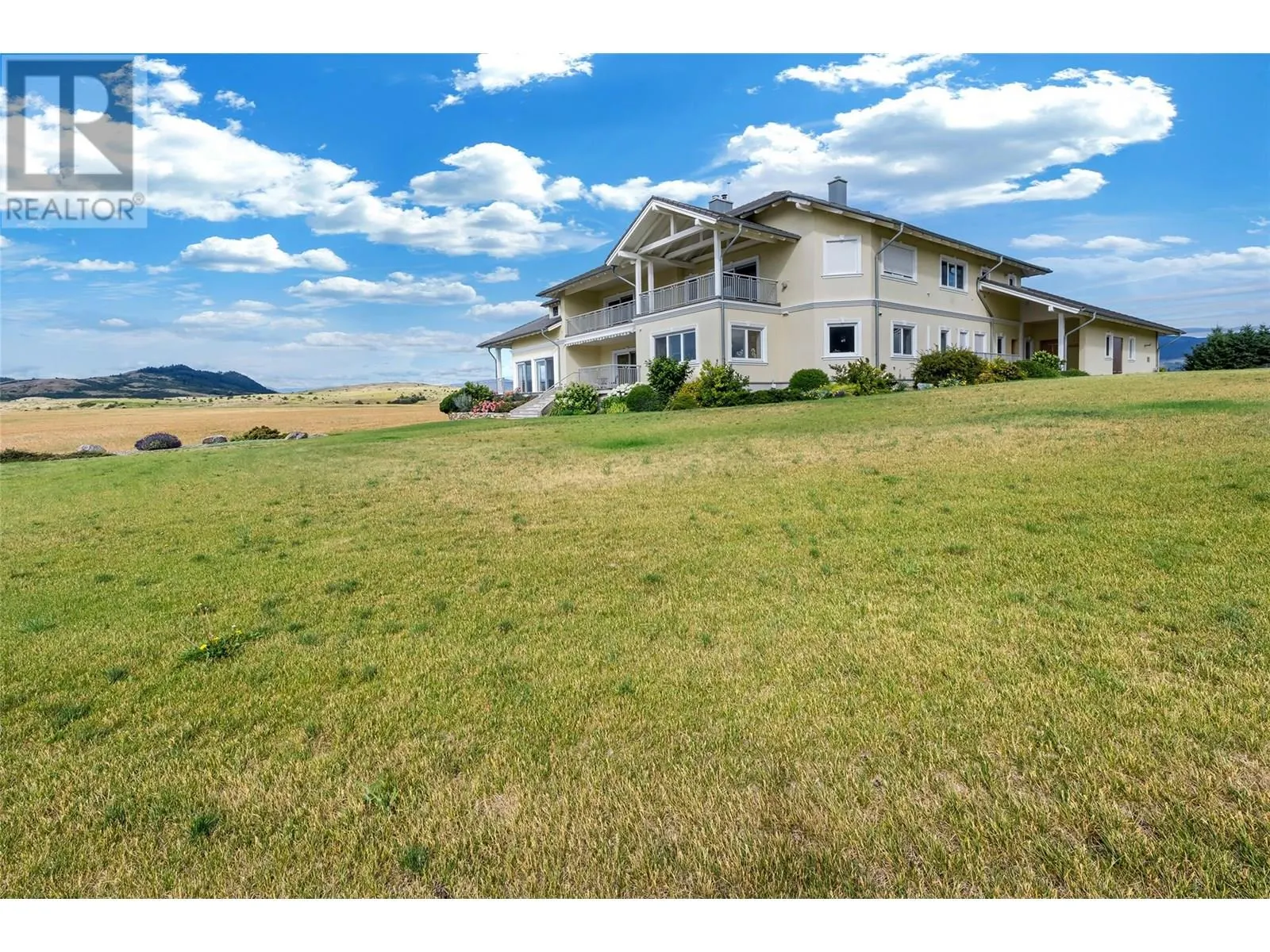 202 Stepping Stones Crescent