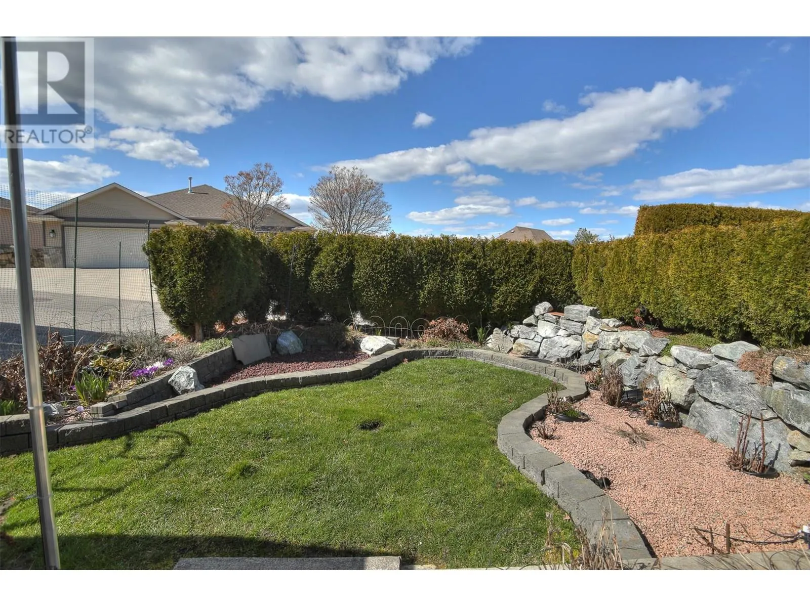 5038 South Ridge Drive