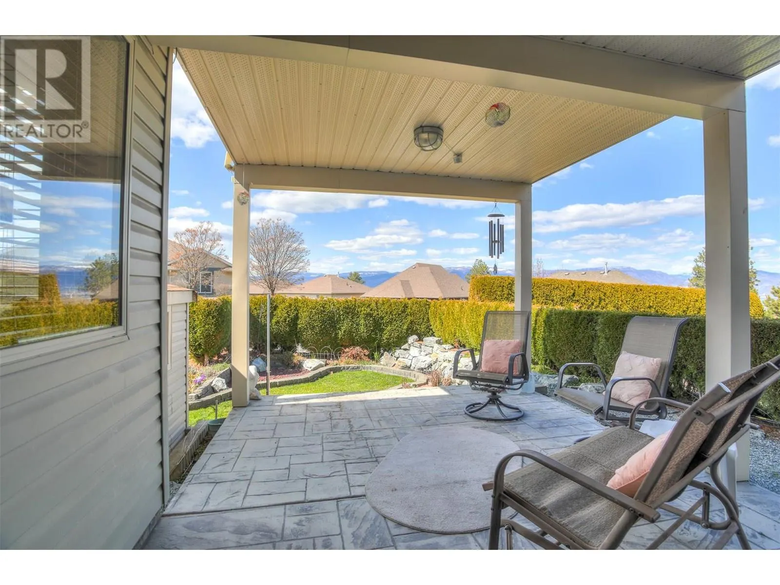 5038 South Ridge Drive