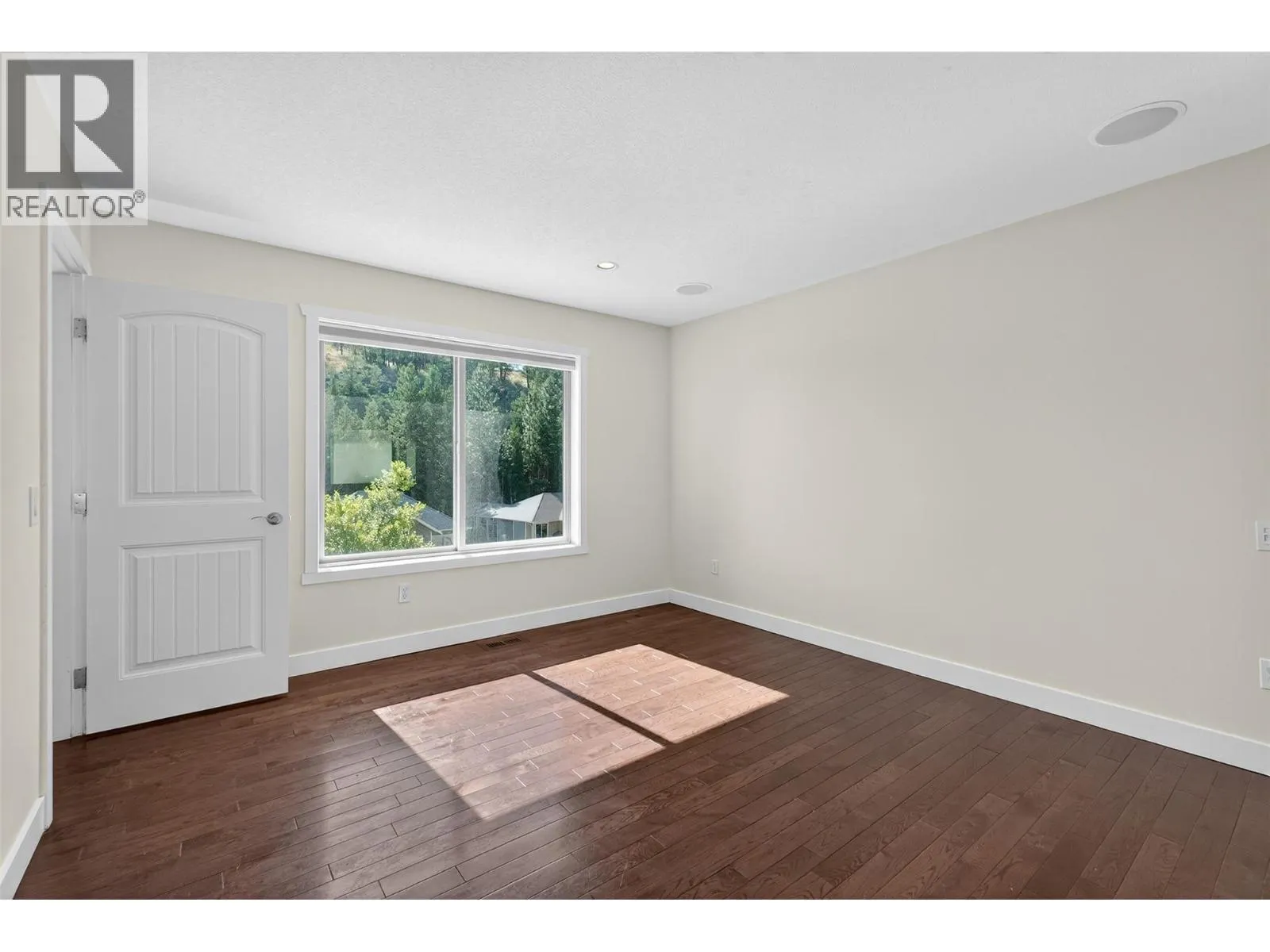 2225 Sunview Drive