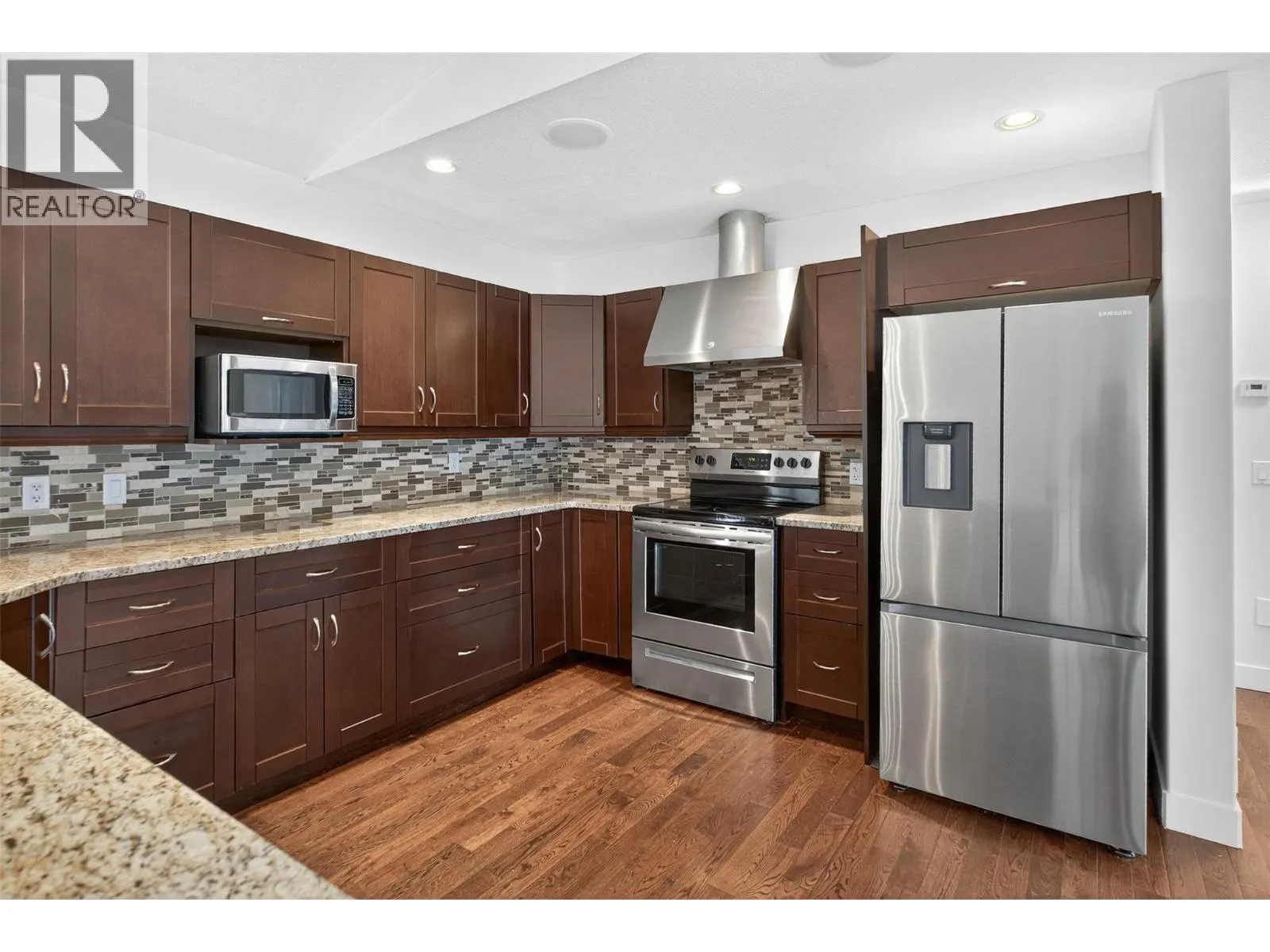 2225 Sunview Drive