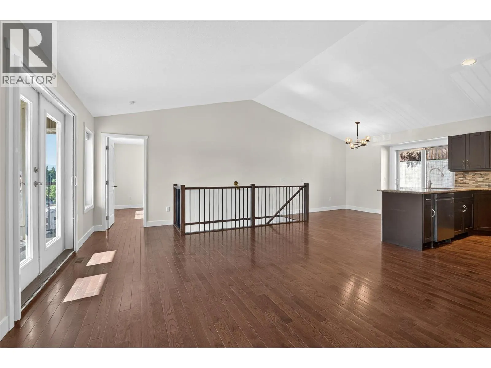 2225 Sunview Drive