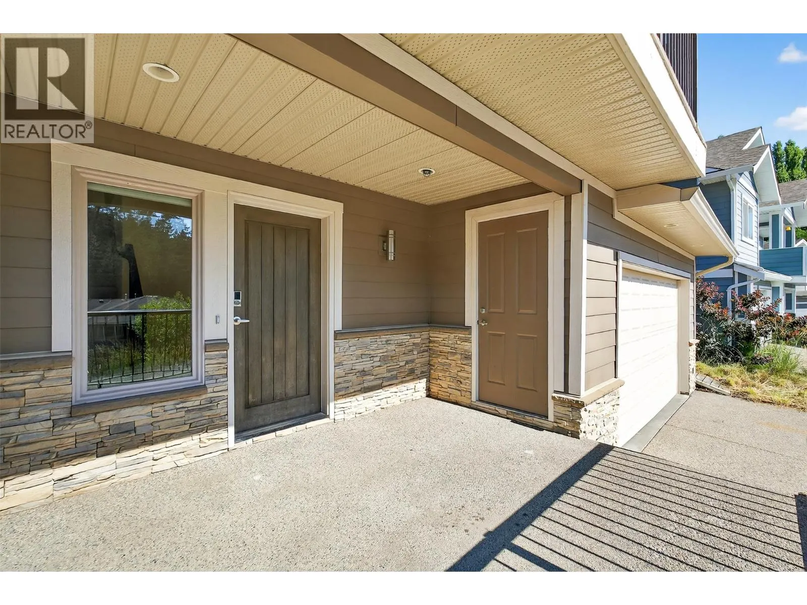 2225 Sunview Drive