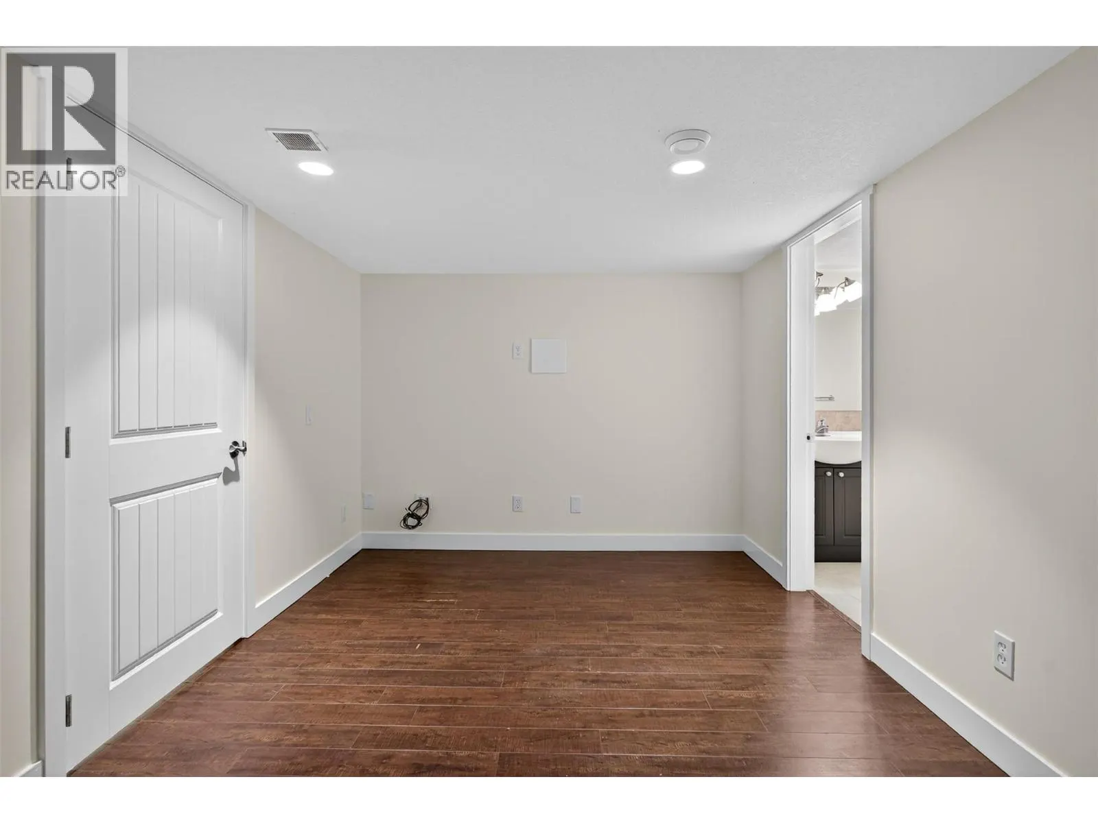 2225 Sunview Drive